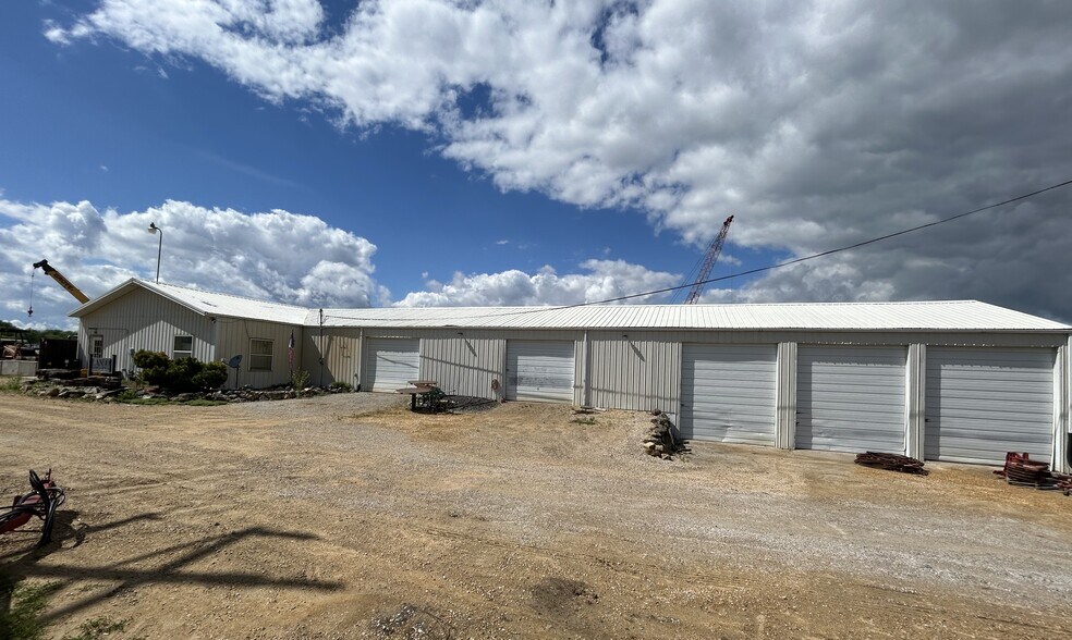 16578 267th St, Long Grove, IA à louer - Photo de l’immeuble – Image 2 sur 8