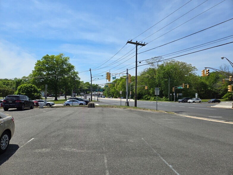 2260 Rt-33, Neptune, NJ à vendre - Photo de l’immeuble – Image 3 sur 4