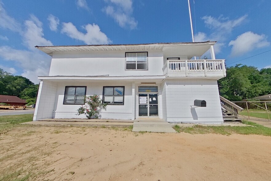 5855 Stewart St, Milton, FL à louer - Photo de l’immeuble – Image 1 sur 10