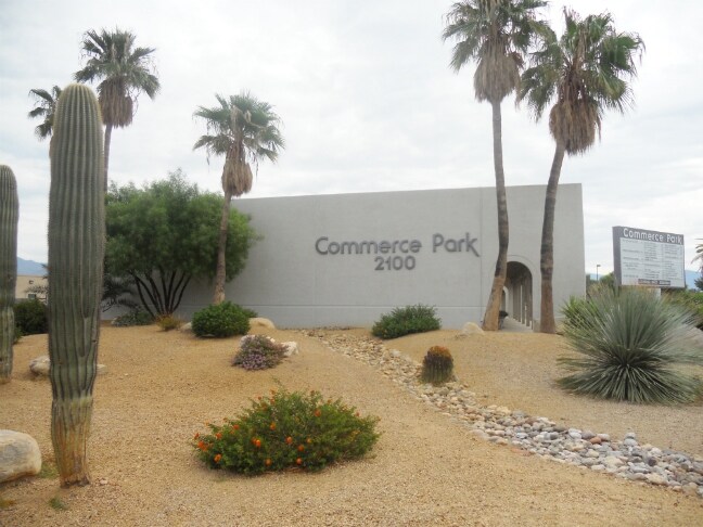 2100 N Wilmot Rd, Tucson, AZ à louer - Photo de l’immeuble – Image 1 sur 12