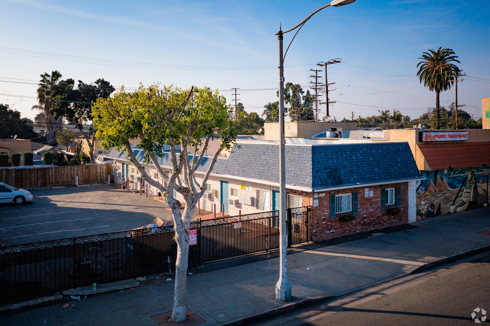 605 N Long Beach Blvd, Compton, CA à vendre Photo principale– Image 1 sur 5