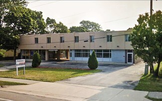 Plus de détails pour 8050 N Port Washington Rd, Fox Point, WI - Bureau à vendre