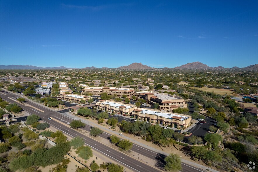 7659 E Pinnacle Peak Rd, Scottsdale, AZ à louer - Aérien – Image 2 sur 4