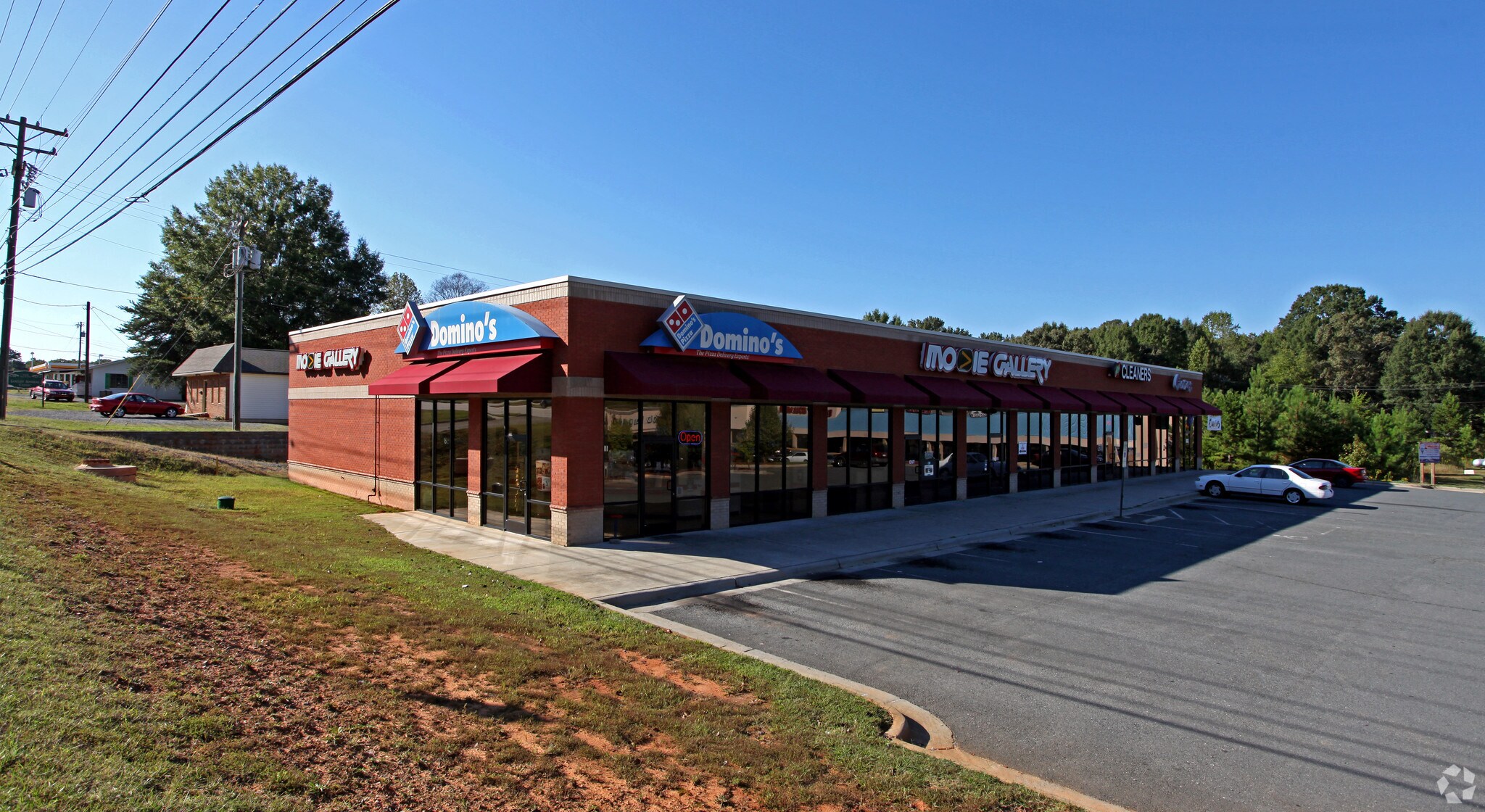 1012 W Main St, Locust, NC à louer Photo principale– Image 1 sur 5