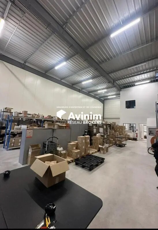 Plus de détails pour Industriel/Logistique à louer
