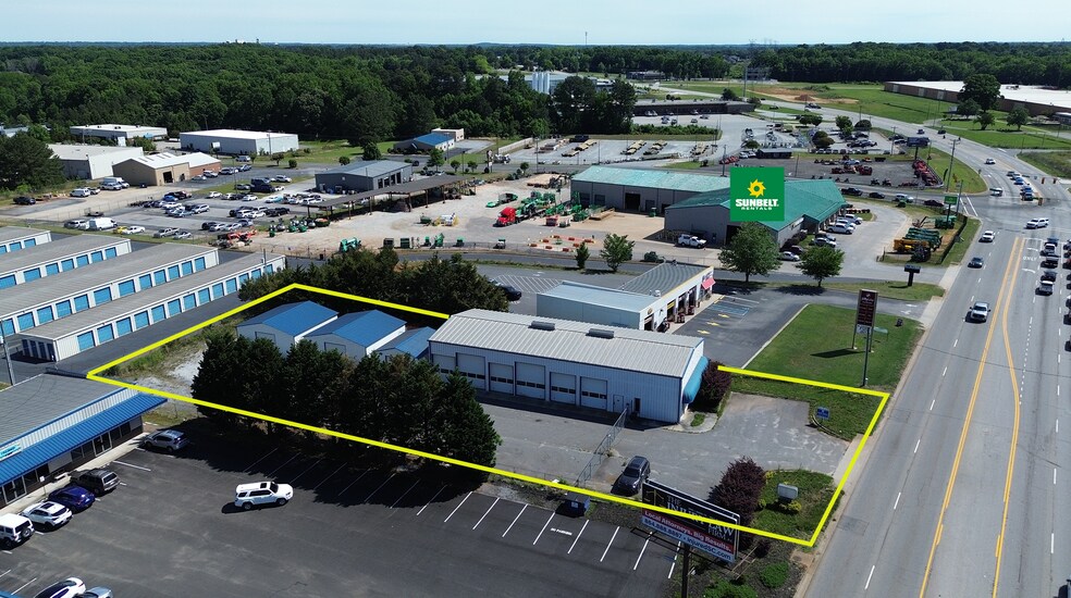 1706 Pearman Dairy Rd, Anderson, SC à louer - Photo de l’immeuble – Image 3 sur 3