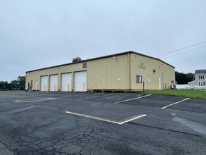 200 N Bassett St, Clayton, DE à louer Photo de l’immeuble– Image 1 sur 16