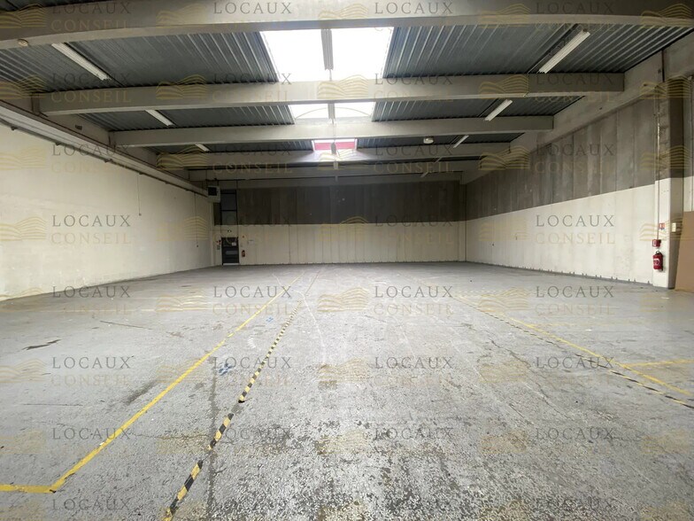 Local d’activités dans Argenteuil à louer - Photo intérieure – Image 3 sur 11