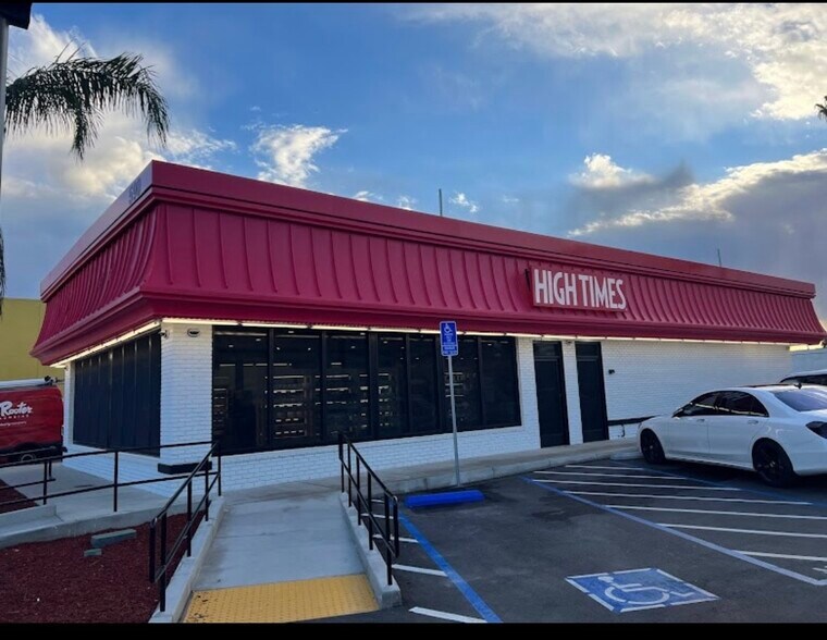590 S E St, San Bernardino, CA à louer - Photo de l’immeuble – Image 2 sur 3