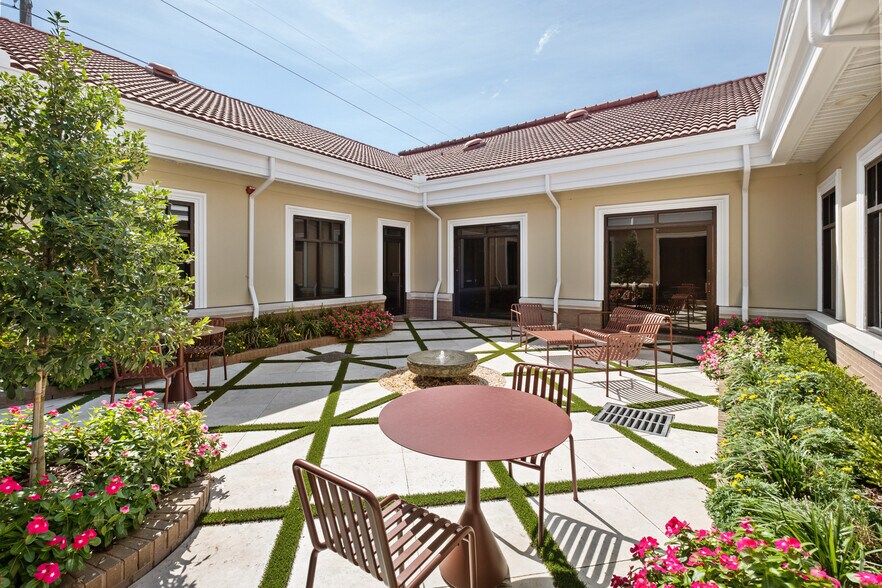 1213 Culbreth Dr, Wilmington, NC à louer - Photo de l’immeuble – Image 2 sur 26