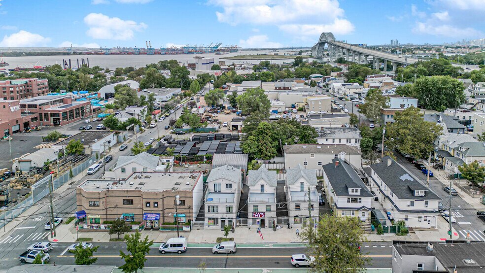271 Walker St, Staten Island, NY à louer - Photo de l’immeuble – Image 2 sur 10