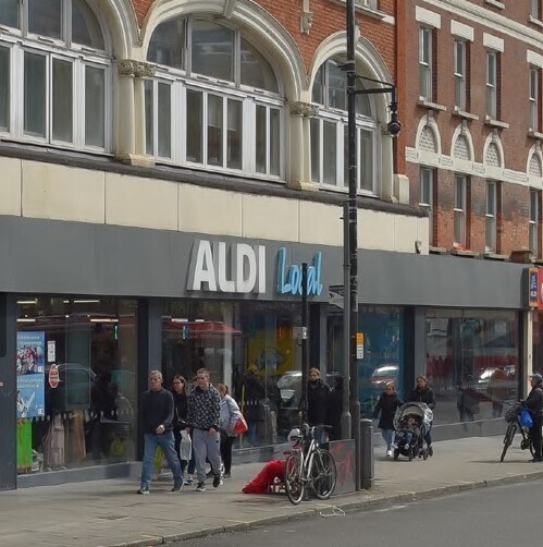 142-162 Kilburn High Rd, Londres à vendre - Photo de l’immeuble – Image 2 sur 3