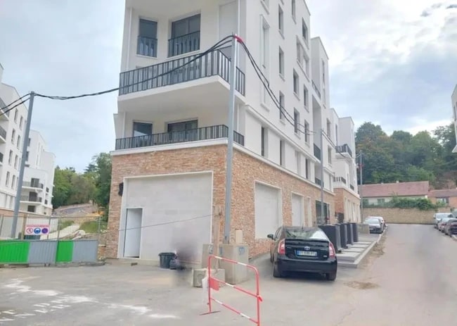 Plus de détails pour Rue Maurice Clerc, Poissy - Local commercial à louer