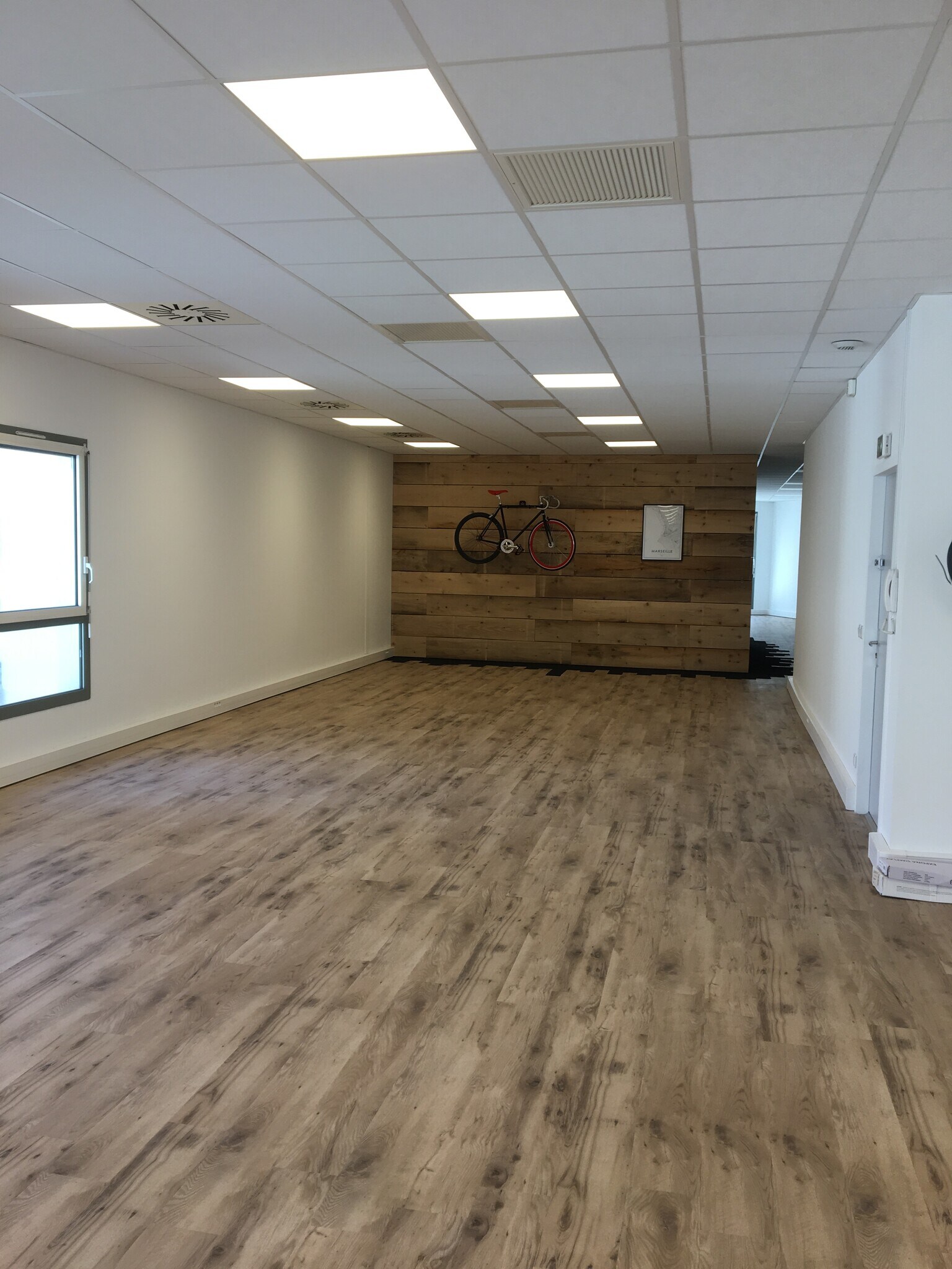 Rue Sainte Barbe, Marseille à louer Photo intérieure– Image 1 sur 4