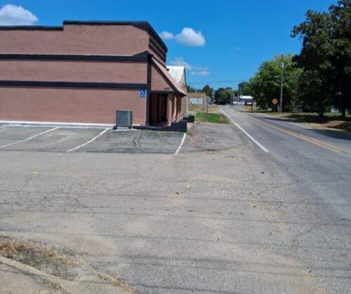 208 SE Avenue 2 Ave, Atkins, AR à vendre - Photo de l’immeuble – Image 2 sur 21