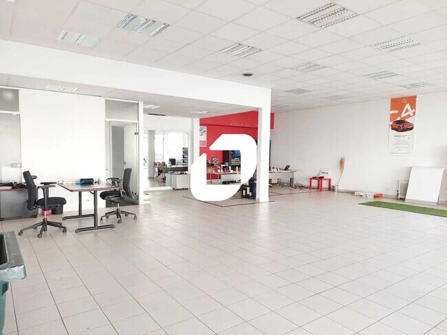 Plus de détails pour Local commercial à vendre