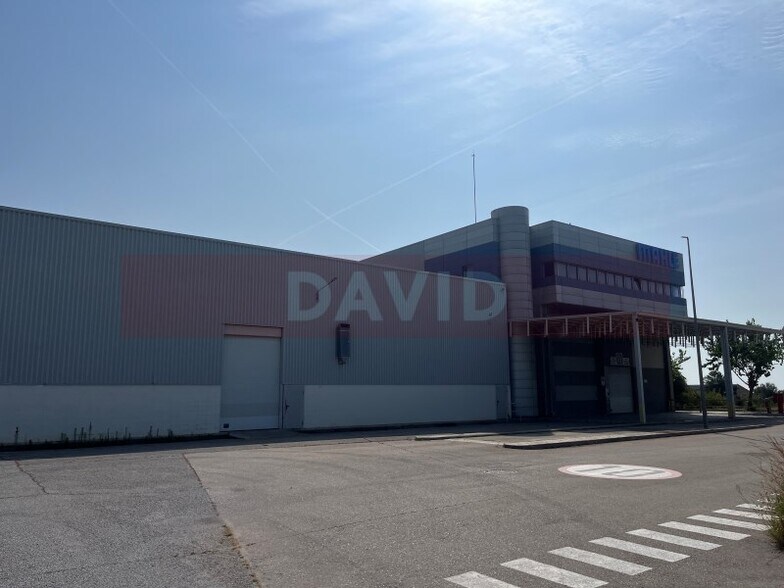 Industriel/Logistique dans Vilanova i la Geltrú, Barcelona à vendre - Photo intérieure – Image 2 sur 37