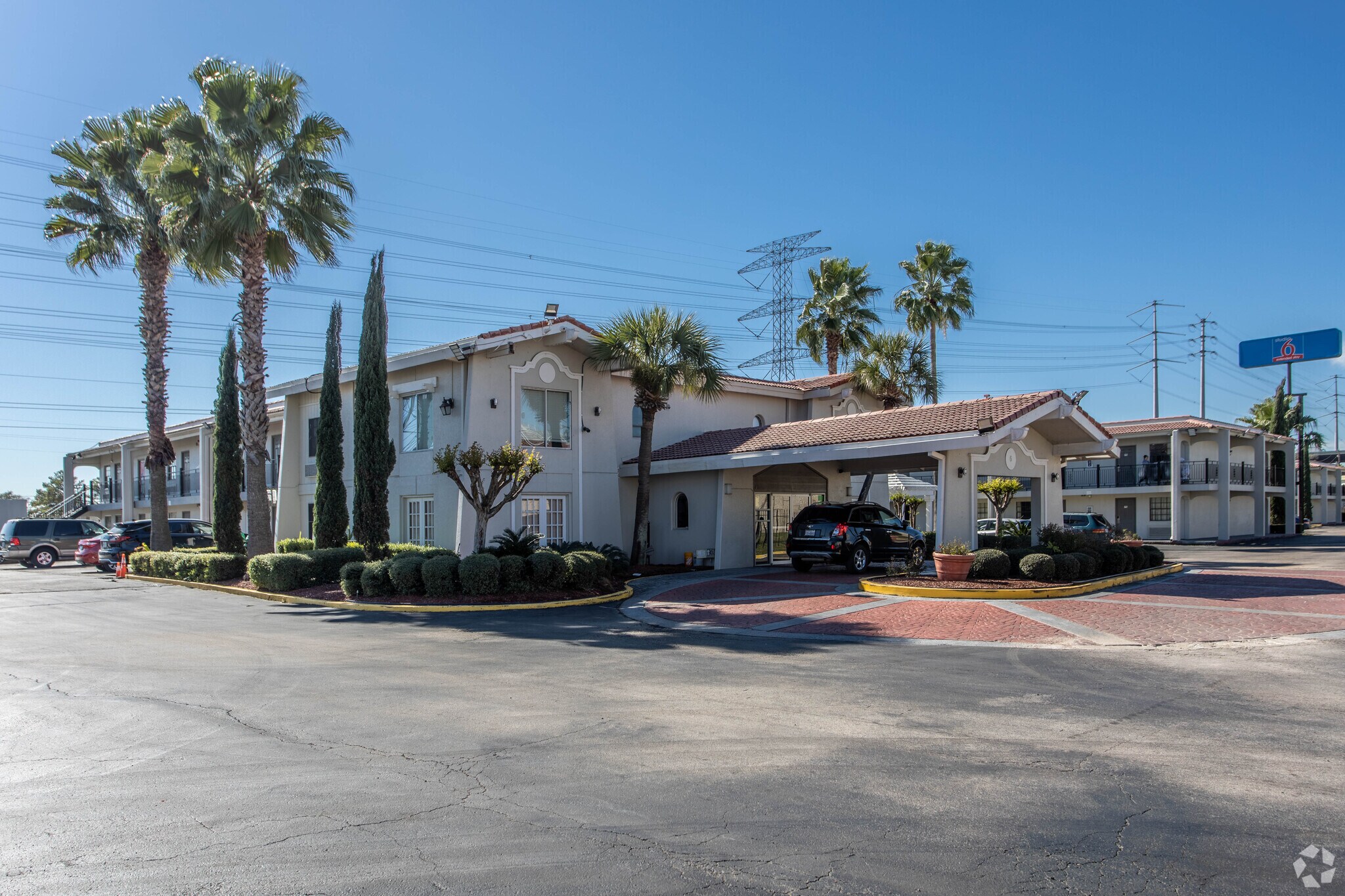 6 N Sam Houston Pky E, Houston, TX à vendre Photo principale– Image 1 sur 32