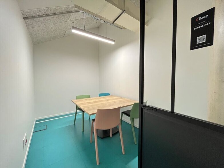 4-6 Rue Claude Farrère, Paris à louer - Photo de l’immeuble – Image 3 sur 15