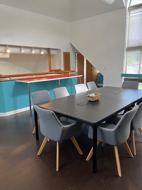 750 Route 73 S, Marlton, NJ 08053 - Lot 304 -  - Photo intérieure - Image 2 of 9