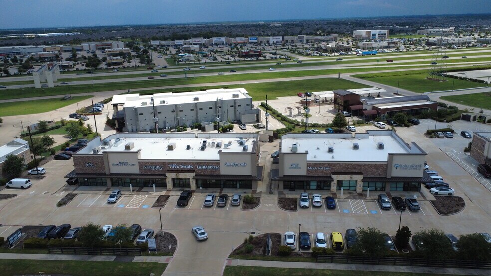 11131 Harlem Rd, Richmond, TX à louer - Photo de l’immeuble – Image 2 sur 22