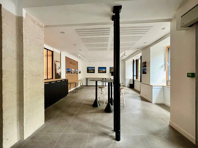 Bureau dans Paris à louer - Photo de l’immeuble – Image 2 sur 3