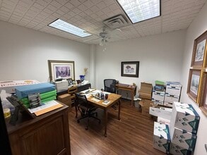 14400 Northbrook  Dr., San Antonio, TX à louer Photo intérieure– Image 2 sur 6