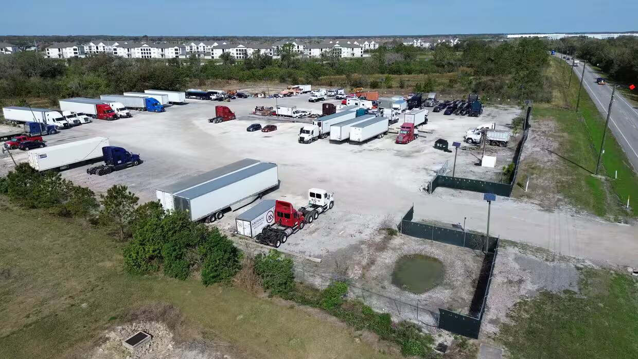 5320 N Combee Rd, Lakeland, FL à louer Photo de l’immeuble– Image 1 sur 15