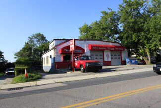 Plus de détails pour 60 West St, Milford, MA - Local commercial à vendre