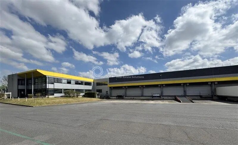 Industriel/Logistique dans Roissy-en-France à louer - Photo de l’immeuble – Image 2 sur 10