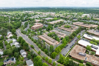 510 Huntmar Park Dr, Herndon, VA - VUE AÉRIENNE  vue de carte - Image1