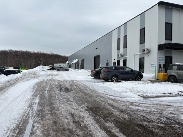2810 Boul Guillaume-Couture, Lévis, QC à louer Photo de l’immeuble– Image 1 sur 3