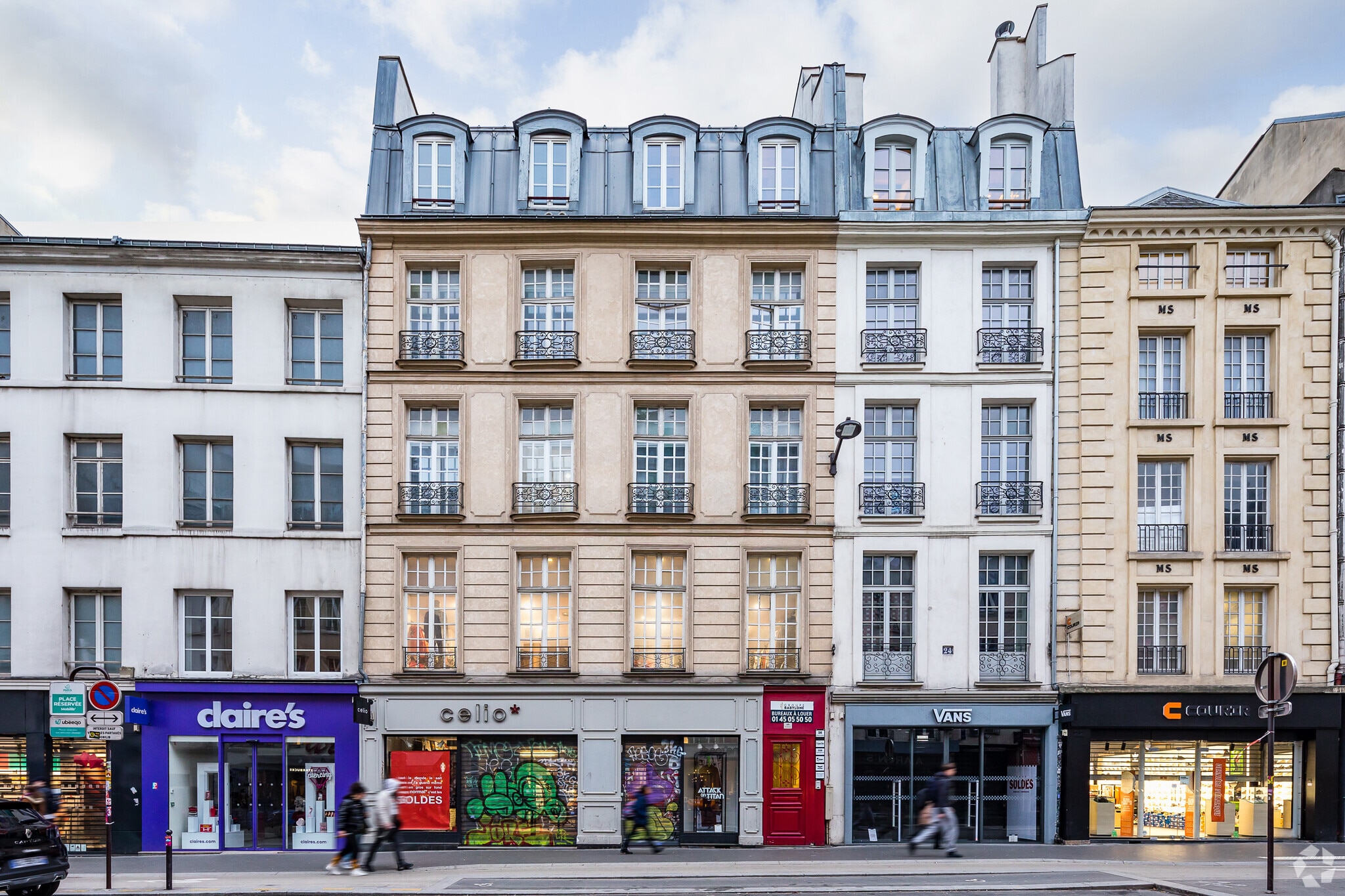 26 Rue Du Faubourg Saint-Antoine, Paris à louer Photo principale– Image 1 sur 5