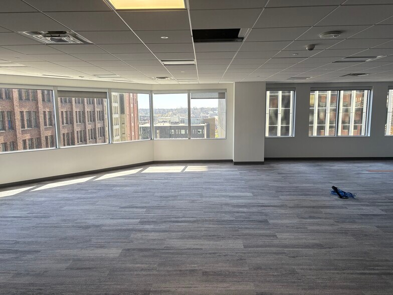 699 Walnut St, Des Moines, IA à louer - Photo intérieure – Image 3 sur 7