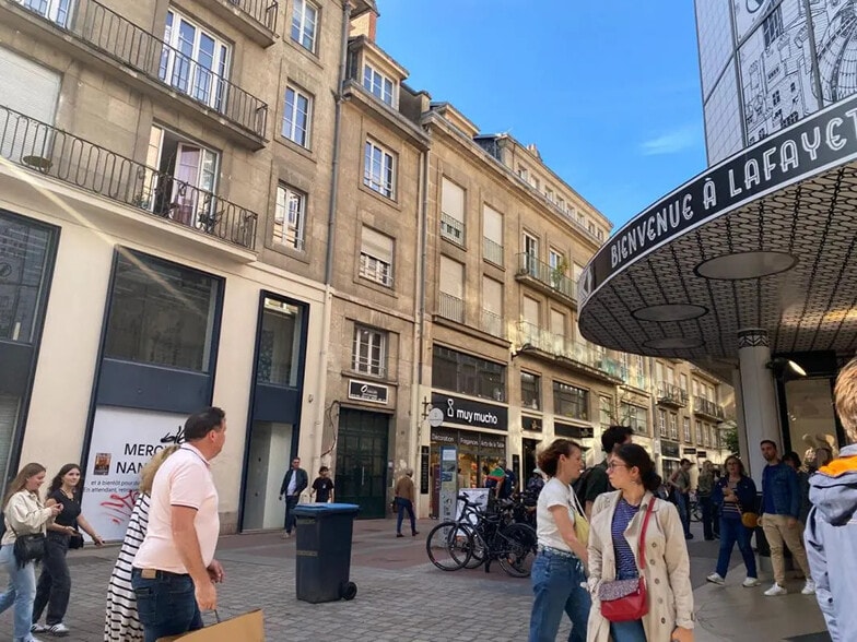 Local commercial dans Nantes à louer - Photo de l’immeuble – Image 3 sur 6