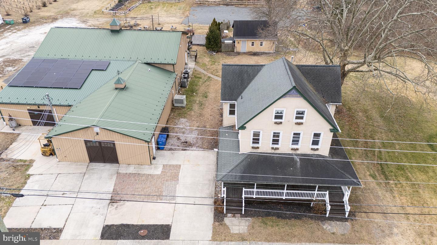 62 N Railroad Ave, Pedricktown, NJ à vendre Photo principale– Image 1 sur 15