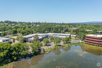8500 SW Creekside Pl, Beaverton, OR - VUE AÉRIENNE  vue de carte - Image1