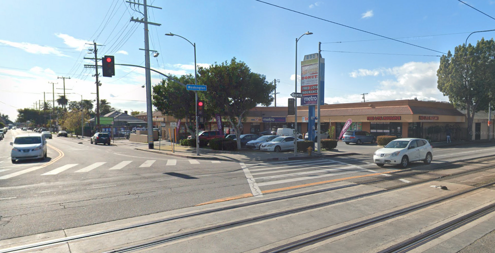 830 E Washington Blvd, Los Angeles, CA à louer - Photo de l’immeuble – Image 1 sur 10