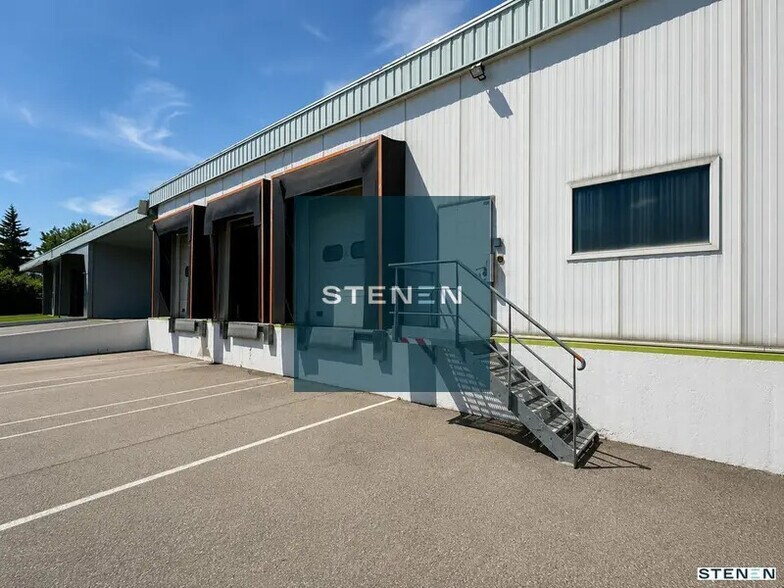 649 Avenue Pierre Grand, Cavaillon à louer - Photo de l’immeuble – Image 2 sur 6