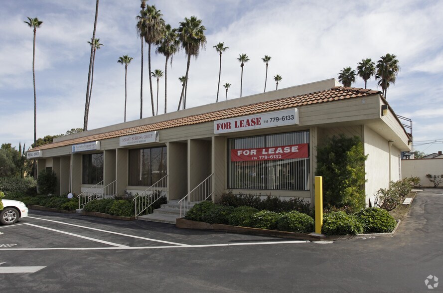 1540-1546 Harbor Blvd, Fullerton, CA à louer - Photo de l’immeuble – Image 2 sur 21