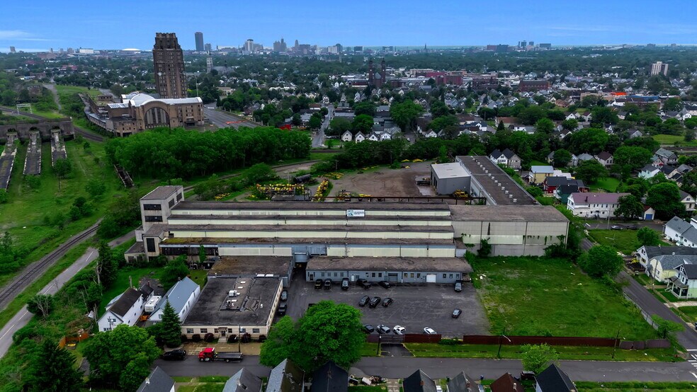 9 Grimes St, Buffalo, NY à vendre - Photo de l’immeuble – Image 2 sur 18