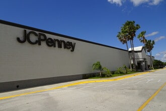 901 US Highway 27 N, Sebring, FL à vendre Photo de l’immeuble– Image 2 sur 13