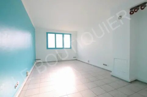 Local commercial dans Bures-sur-Yvette à vendre - Photo de l’immeuble – Image 2 sur 3