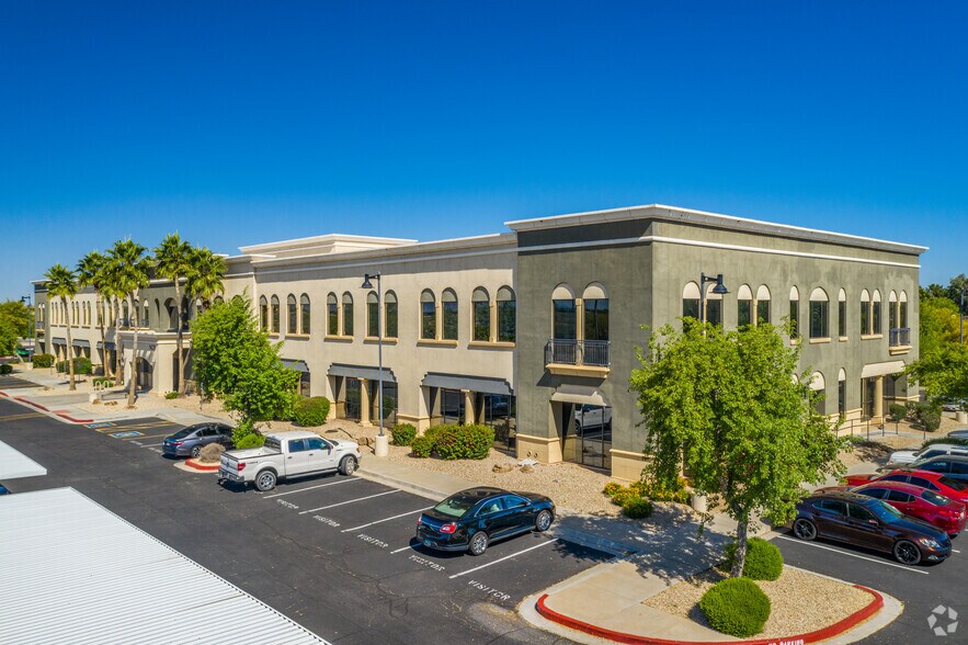 14239 W Bell Rd, Surprise, AZ à louer - Photo principale – Image 1 sur 19