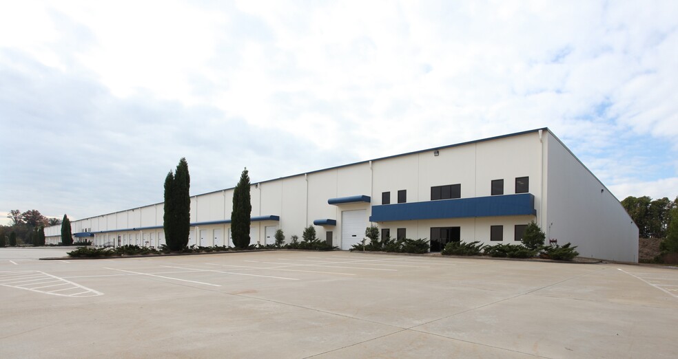 7135 Southlake Pky, Morrow, GA à louer - Photo de l’immeuble – Image 1 sur 14