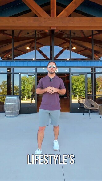 100 Grand Vintners Lane, Lake Ozark, MO à vendre - Vidéo sur l’annonce professionnelle – Image 2 sur 42