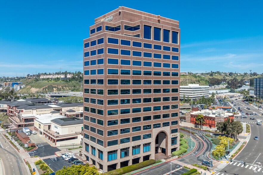 7676 Hazard Center Dr, San Diego, CA à louer - Photo de l’immeuble – Image 2 sur 6