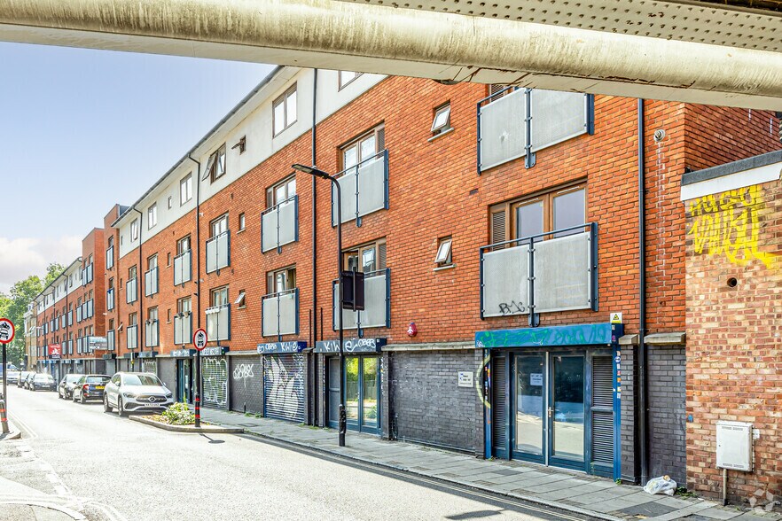 6-12 Waterson St, Londres à louer - Photo de l’immeuble – Image 2 sur 5