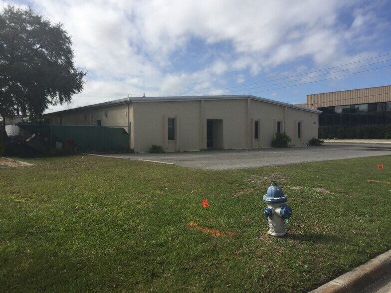 4496 35th St, Orlando, FL à louer - Photo de l’immeuble – Image 1 sur 12