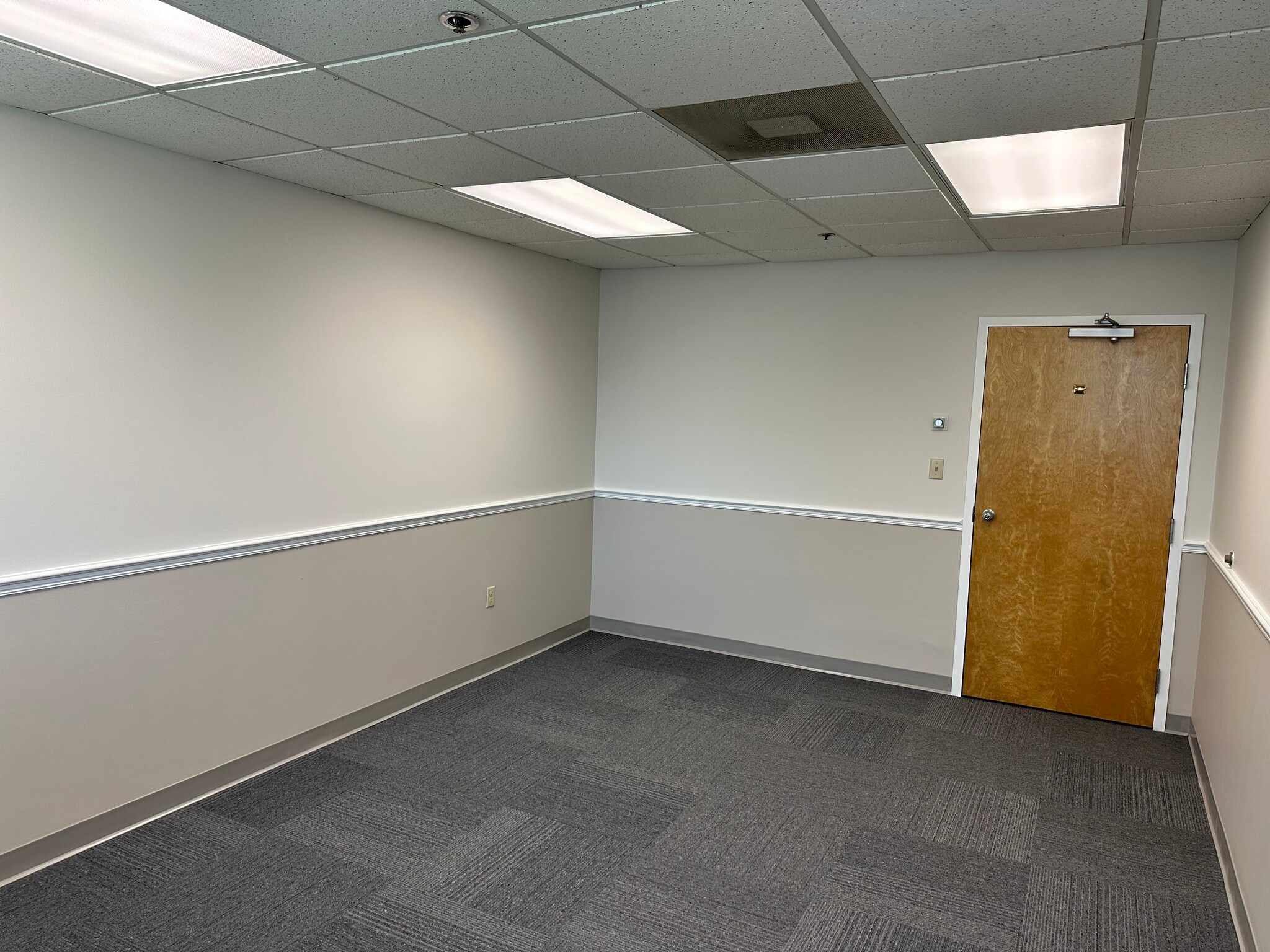 498 Palm Springs Dr, Altamonte Springs, FL à louer Photo intérieure– Image 1 sur 3